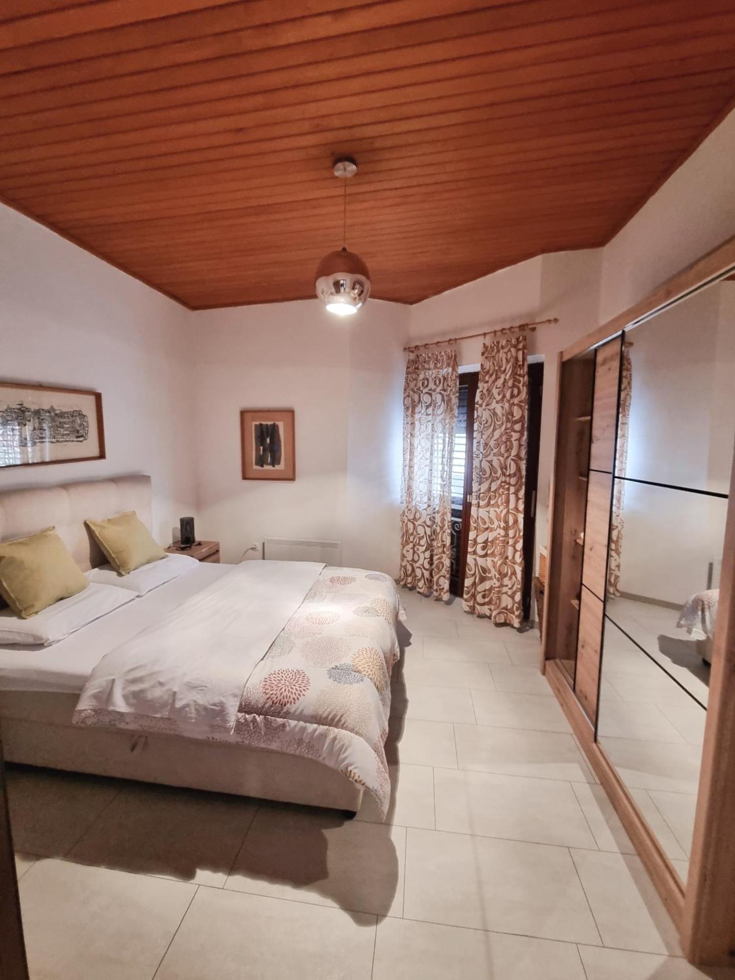 Villa Zlata - Holiday House Baška Quarto foto